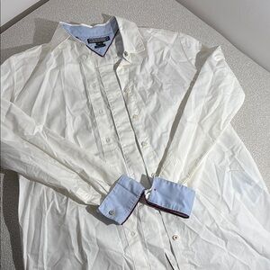 Tommy Hilfiger White Button Down Shirt with Blue Accents